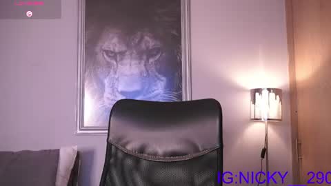 alan_morrys online show from 06/17/26, 01:41