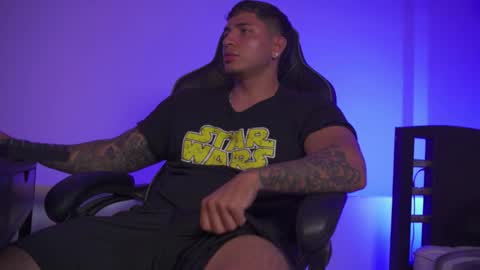 Snapshot of alan_muscle chatting on 03/05/26, 05:36 Alan online show from 03/05/26, 05:36