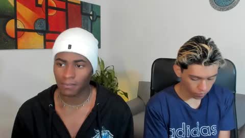 Snapshot of alan_scot chatting on 03/08/25, 09:18 Alan and Criss - WE JUST FRIENDS WITH BENEFITS BOTH VERS online show from 03/08/25, 09:18