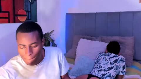 Snapshot of alan_scot chatting on 10/10/25, 02:21 Alan and Criss - WE JUST FRIENDS WITH BENEFITS BOTH VERS online show from 10/10/25, 02:21