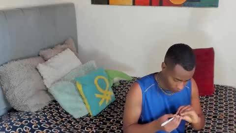 Snapshot of alan_scot chatting on 01/15/26, 05:49 Alan and Criss - WE JUST FRIENDS WITH BENEFITS BOTH VERS online show from 01/15/26, 05:49