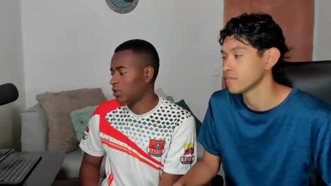 Snapshot of alan_scot chatting on 02/06/26, 09:07 Alan and Criss - WE JUST FRIENDS WITH BENEFITS BOTH VERS online show from 02/06/26, 09:07