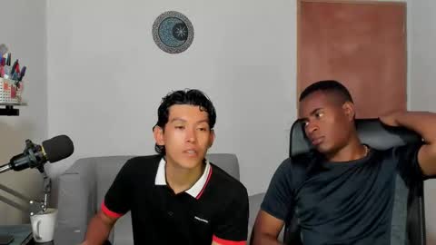 Snapshot of alan_scot chatting on 02/09/26, 04:38 Alan and Criss - WE JUST FRIENDS WITH BENEFITS BOTH VERS online show from 02/09/26, 04:38