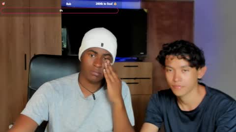 Alan and Criss - WE JUST FRIENDS WITH BENEFITS BOTH VERS online show from 05/21/26, 10:06