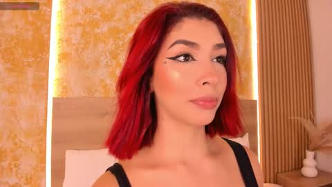 alana_2916 online show from 12/19/25, 03:57