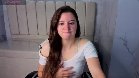 Snapshot of alana_fox_tx chatting on 06/04/26, 08:04 Follow me.. Live 1430 to 2100 online show from 06/04/26, 08:04