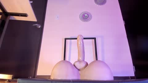 Maeve  online show from 02/07/25, 02:15