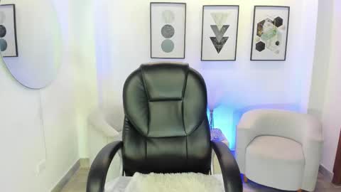 Snapshot of alana_martiins chatting on 02/25/26, 08:07 alana online show from 02/25/26, 08:07