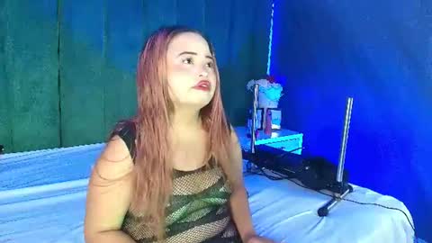 Snapshot of alana_petite chatting on 07/10/26, 11:02 ALANA PETITE online show from 07/10/26, 11:02