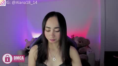 Snapshot of alana_pherson chatting on 11/23/25, 10:42 alana_pherson online show from 11/23/25, 10:42