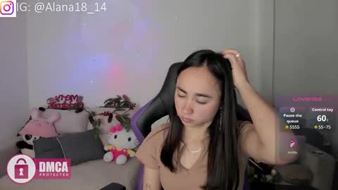 Snapshot of alana_pherson chatting on 12/23/25, 05:49 alana_pherson online show from 12/23/25, 05:49