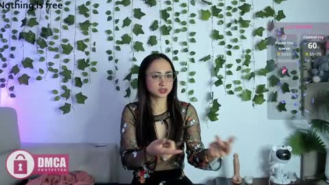 Snapshot of alana_pherson chatting on 04/06/26, 04:46 alana_pherson online show from 04/06/26, 04:46