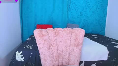 alana_pink95 online show from 05/06/26, 12:21