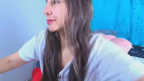 alana_pink95 online show from 05/09/26, 12:54
