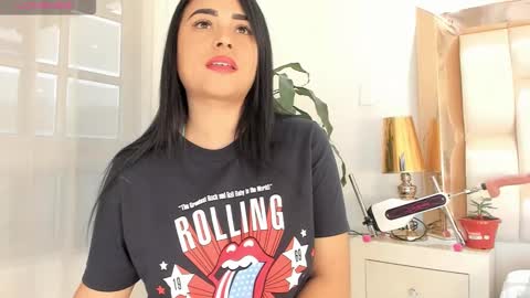 Snapshot of alana_then2 chatting on 02/08/25, 08:53       online show from 02/08/25, 08:53