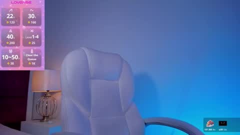 Snapshot of alanah_connors chatting on 10/14/25, 01:56 alanah_connors online show from 10/14/25, 01:56