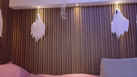 Sasha online show from 11/06/25, 03:29