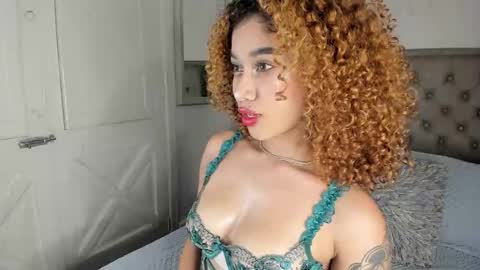 Snapshot of alanaxbrown chatting on 03/17/26, 11:46 Tell me Alana online show from 03/17/26, 11:46