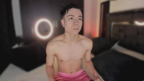 alanblack1 online show from 03/17/26, 11:02