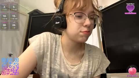 Snapshot of alanehadaller chatting on 09/26/25, 08:29 Stella online show from 09/26/25, 08:29
