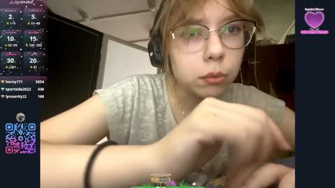 Snapshot of alanehadaller chatting on 09/27/25, 09:36 Stella online show from 09/27/25, 09:36