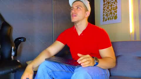 Snapshot of alanferrer chatting on 07/01/26, 10:17 Alan Ferrer online show from 07/01/26, 10:17