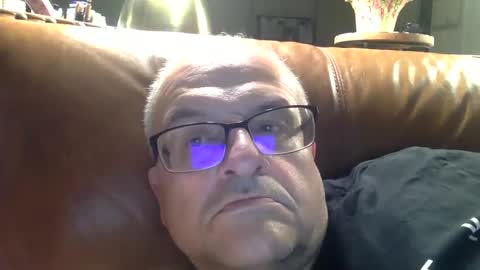 alankrieski1174 online show from 10/01/25, 05:57