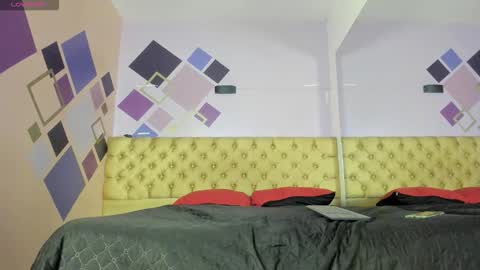 Alanna Fox  online show from 10/14/25, 09:04