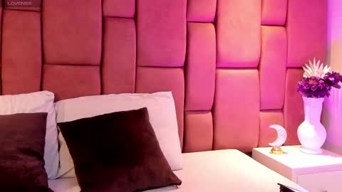 Alanna Jonnes online show from 09/18/25, 08:22