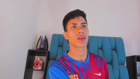 Snapshot of alannaughty_ chatting on 01/14/25, 12:22 alannaughty_ online show from 01/14/25, 12:22