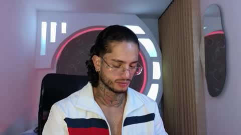 alan online show from 11/16/25, 10:21