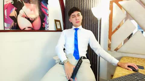Snapshot of alantaylorr_ chatting on 05/30/26, 10:29 alantaylorr_ online show from 05/30/26, 10:29