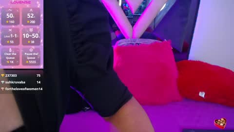 Victoria  online show from 01/31/25, 04:38