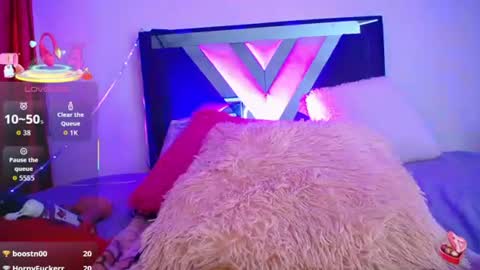 Victoria  online show from 06/27/26, 12:22