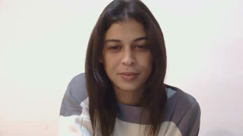 Snapshot of alaouirim25 chatting on 02/10/26, 05:39 AllylicArabis online show from 02/10/26, 05:39