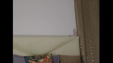 Snapshot of alaouirim25 chatting on 02/27/26, 07:25 AllylicArabis online show from 02/27/26, 07:25