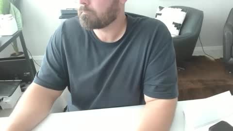 Snapshot of alaska4411 chatting on 03/31/26, 09:37 John online show from 03/31/26, 09:37