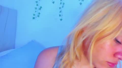 Snapshot of alaska_drew chatting on 03/01/25, 05:31 Alaska online show from 03/01/25, 05:31