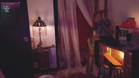 Snapshot of alaskagrace chatting on 09/20/25, 04:46 Alaska Grace online show from 09/20/25, 04:46