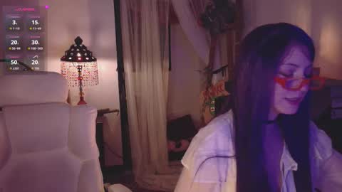 Snapshot of alaskagrace chatting on 09/25/25, 01:20 Alaska Grace online show from 09/25/25, 01:20