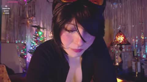 Snapshot of alaskagrace chatting on 01/10/26, 02:35 Alaska Grace online show from 01/10/26, 02:35