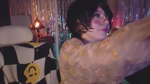 Snapshot of alaskagrace chatting on 03/11/26, 04:18 Alaska Grace online show from 03/11/26, 04:18