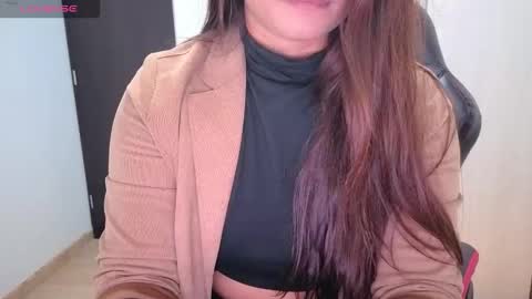 alba_toro535670 online show from 11/24/25, 01:00