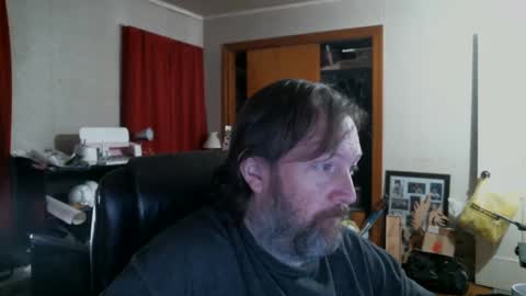 Snapshot of alberik2316 chatting on 11/02/25, 03:36 Alberik online show from 11/02/25, 03:36