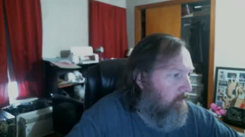 Snapshot of alberik2316 chatting on 02/22/26, 04:49 Alberik online show from 02/22/26, 04:49