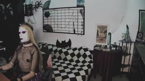 Snapshot of alchemymistic chatting on 01/19/25, 02:57 Mistic witch online show from 01/19/25, 02:57