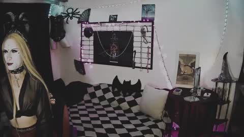 Snapshot of alchemymistic chatting on 02/10/25, 07:58 Mistic witch online show from 02/10/25, 07:58