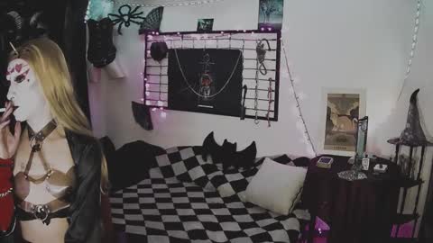 Snapshot of alchemymistic chatting on 02/14/25, 08:26 Mistic witch online show from 02/14/25, 08:26