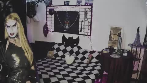 Snapshot of alchemymistic chatting on 03/03/25, 08:49 Mistic witch online show from 03/03/25, 08:49