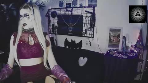 Snapshot of alchemymistic chatting on 09/10/25, 11:49 Mistic witch online show from 09/10/25, 11:49